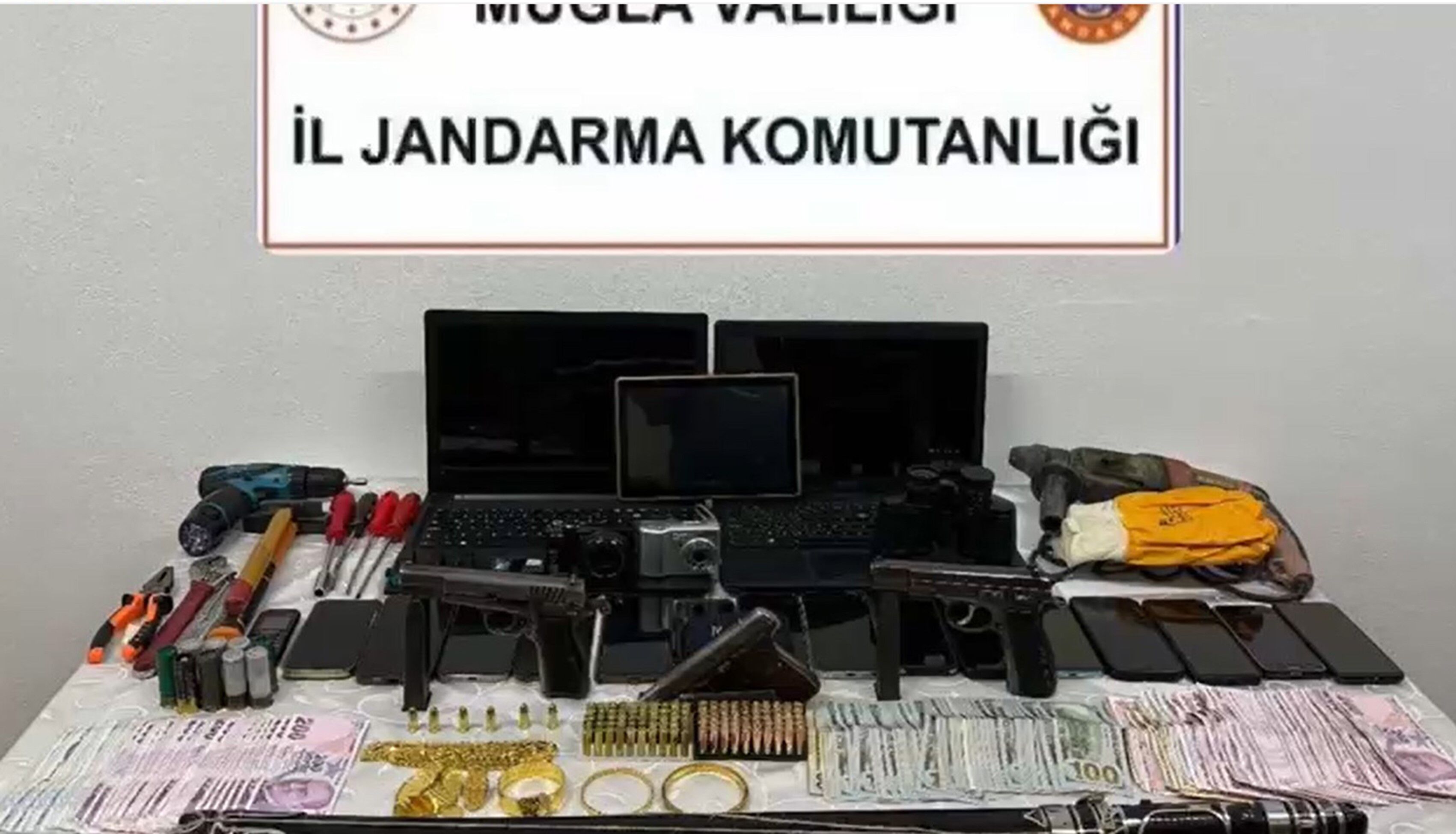 ‘Kasacılar’ Suç Örgütü Çökertildi: 7 Kişi Tutuklandı