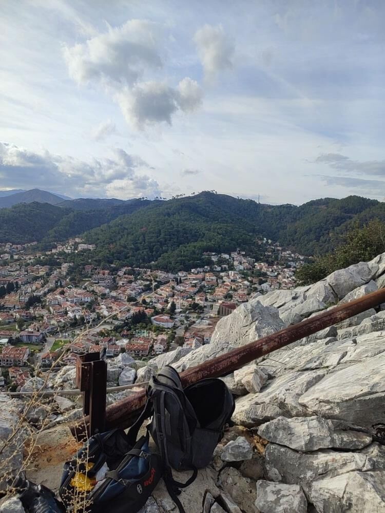Marmaris’in Dört Mahalle Muhtarından Türk Bayrağına Vefa
