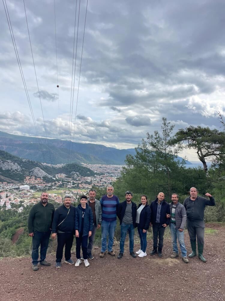 Marmaris’in Dört Mahalle Muhtarından Türk Bayrağına Vefa