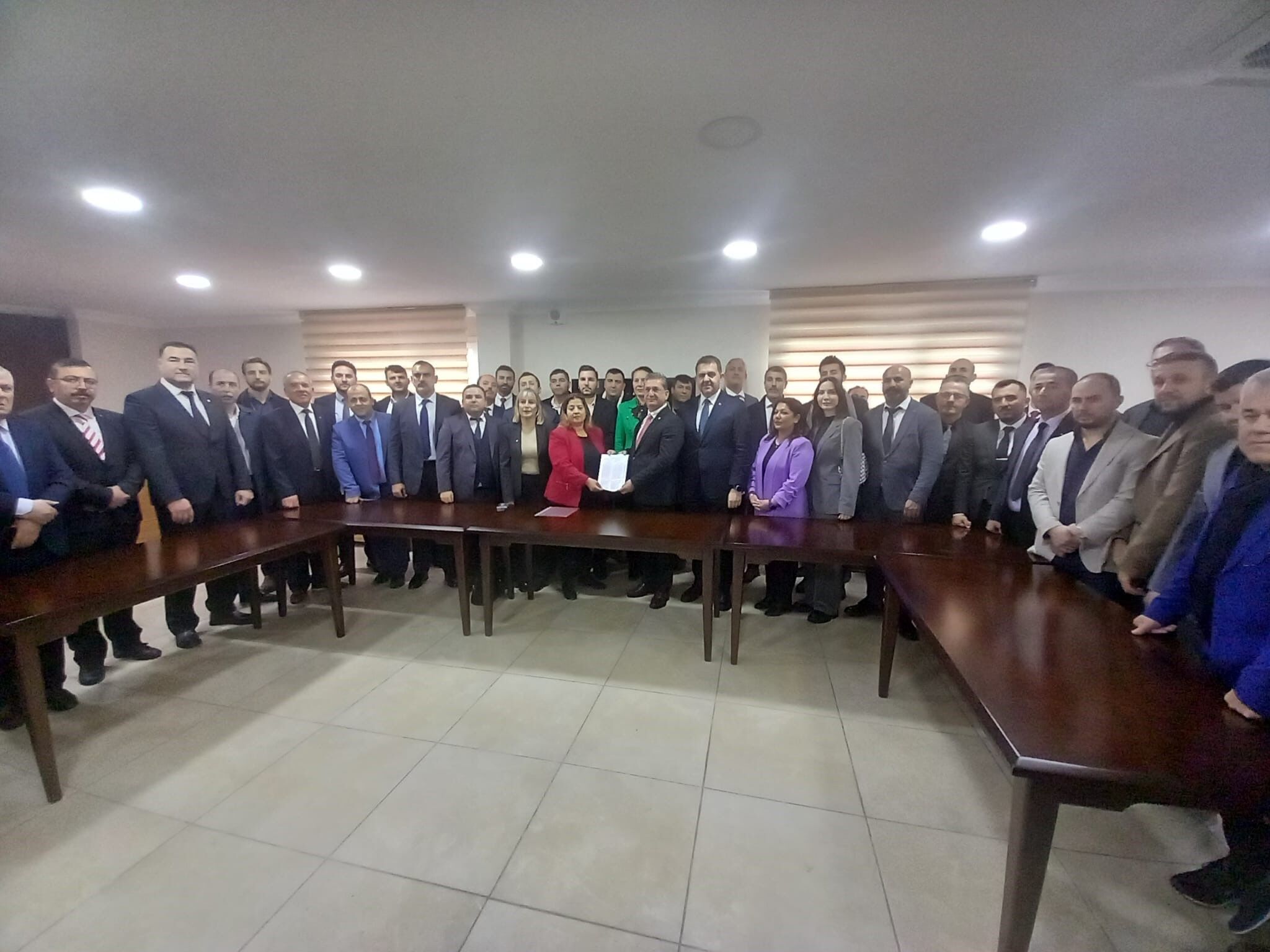 Haluk Laçin Ve Yönetimi Mazbatalarını Alarak Göreve Başladı