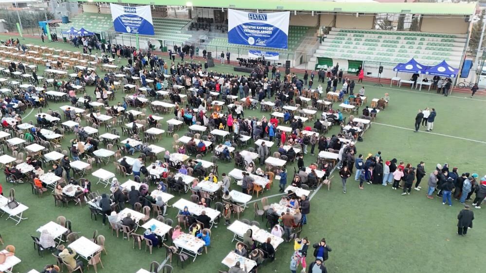 Başkan Aras, Hatay Ve Malatya’da Depremzedeler İle Bir Araya Geldi