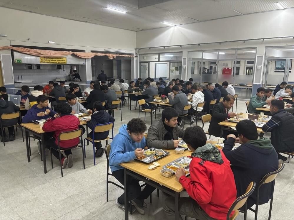 Kaymakam Ertaş, Lisede İftar Programına Katıldı