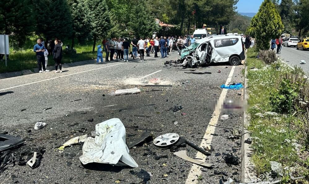 Marmaris'te Karayolu Savaş Alanına Döndü; 1 Ölü, 4 Yaralı