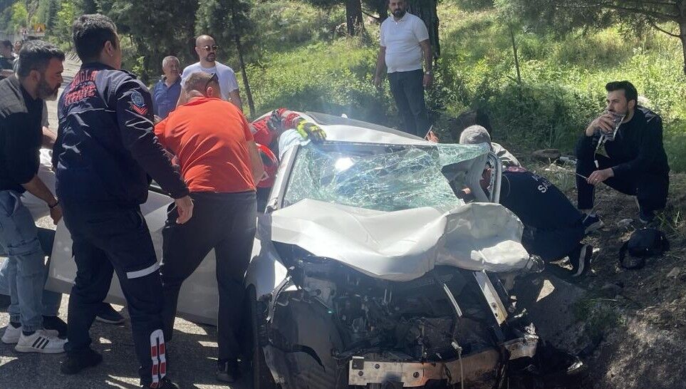 Marmaris'te Karayolu Savaş Alanına Döndü; 1 Ölü, 4 Yaralı