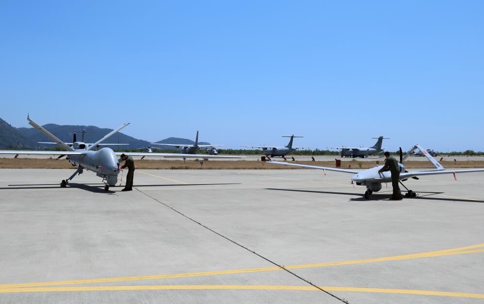 Türkiye'nin Gururu İHA-SİHA Pilot ve Yer Destek Ekibi Bayramda Görev Başında