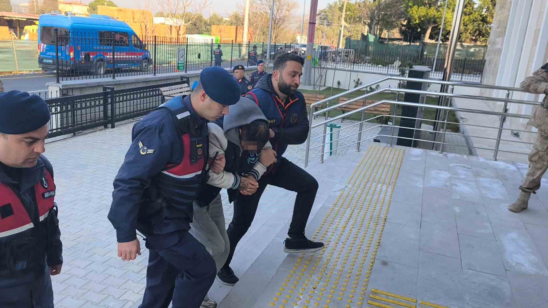 Yaşlı çiftin ölümüyle ilgili 4 kişi tutuklandı
