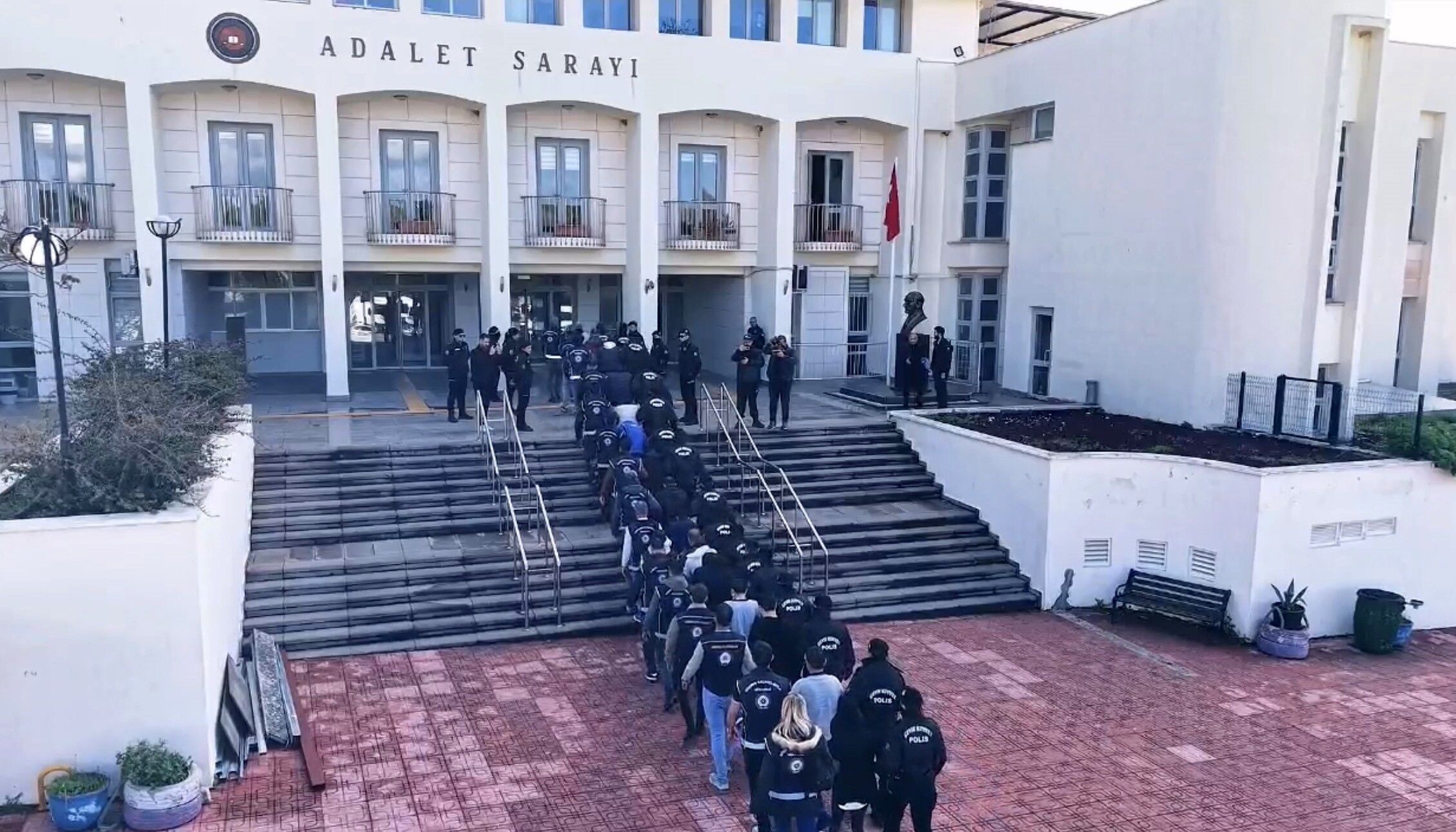 Bodrum'da 19 Mültecinin Öldüğü Bot Faciasına 12 Tutuklama