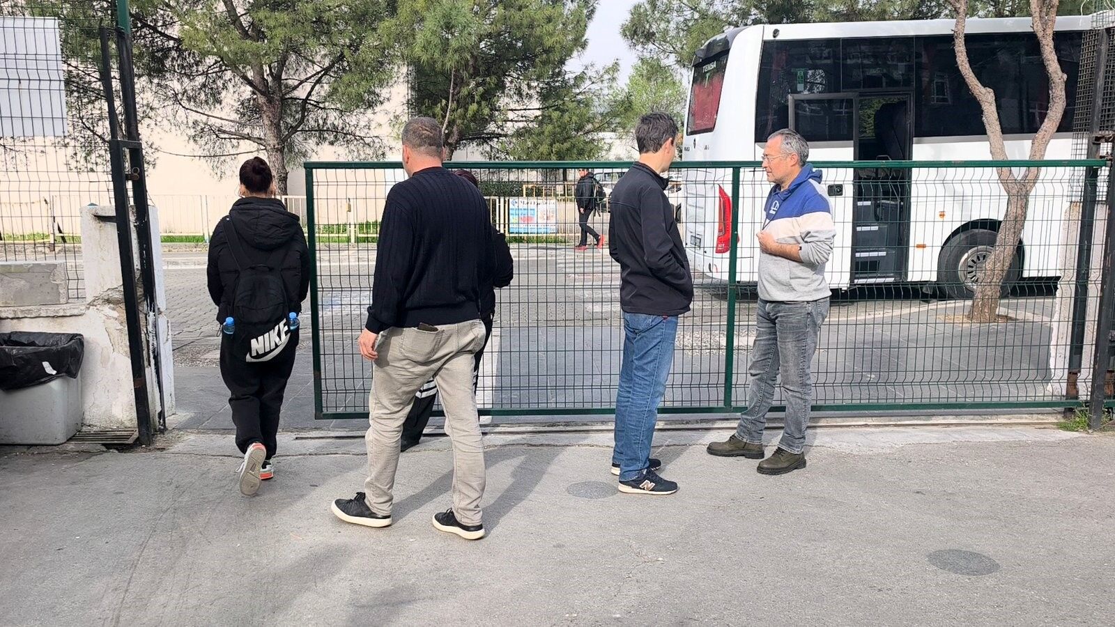 Okul Önlerinde Güvenlik Duvarı