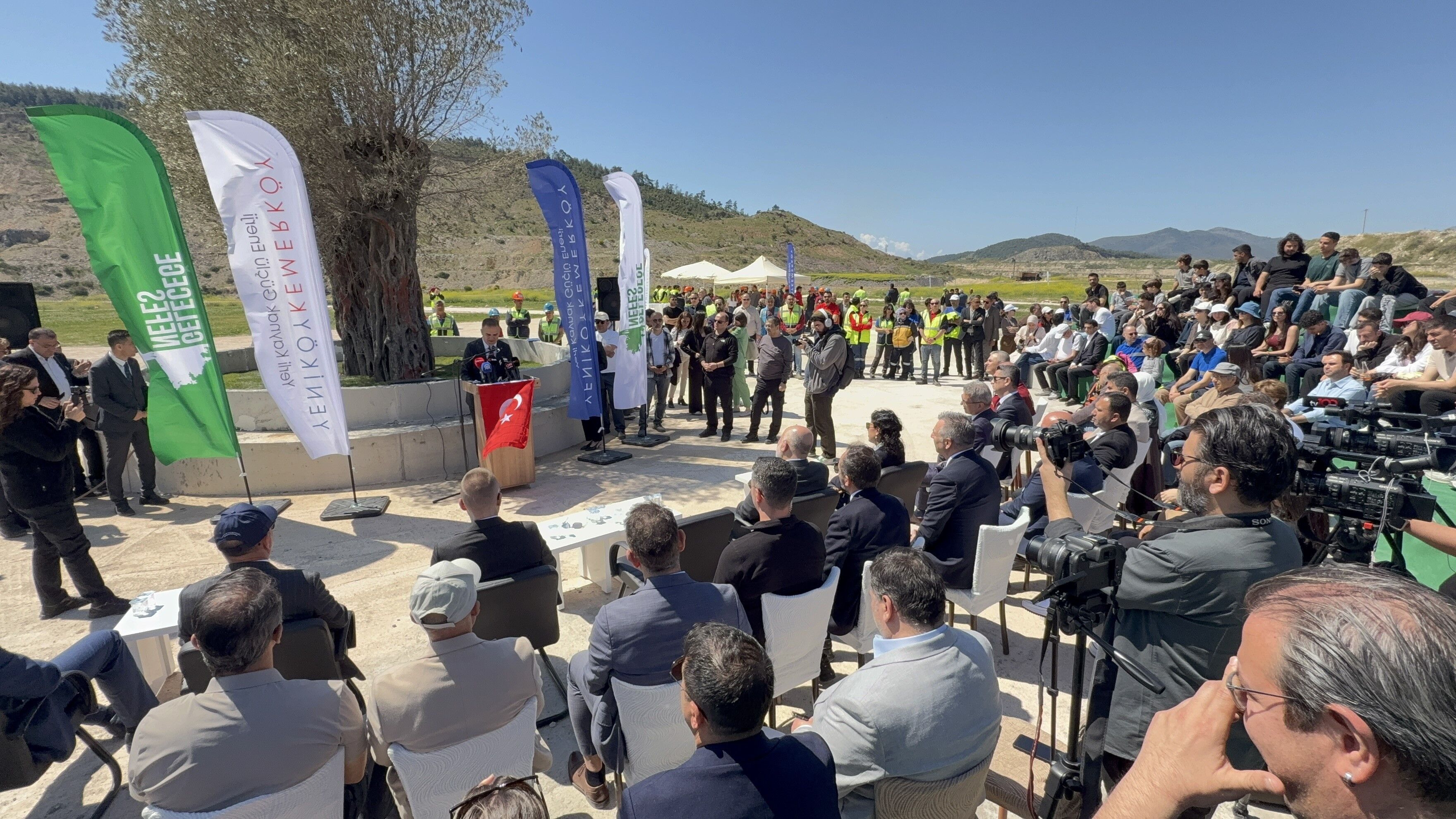 Taşınan Her Zeytin Ağacına Karşılık Fidan: Milas'ta 4 Bin Zeytin Toprakla Buluştu