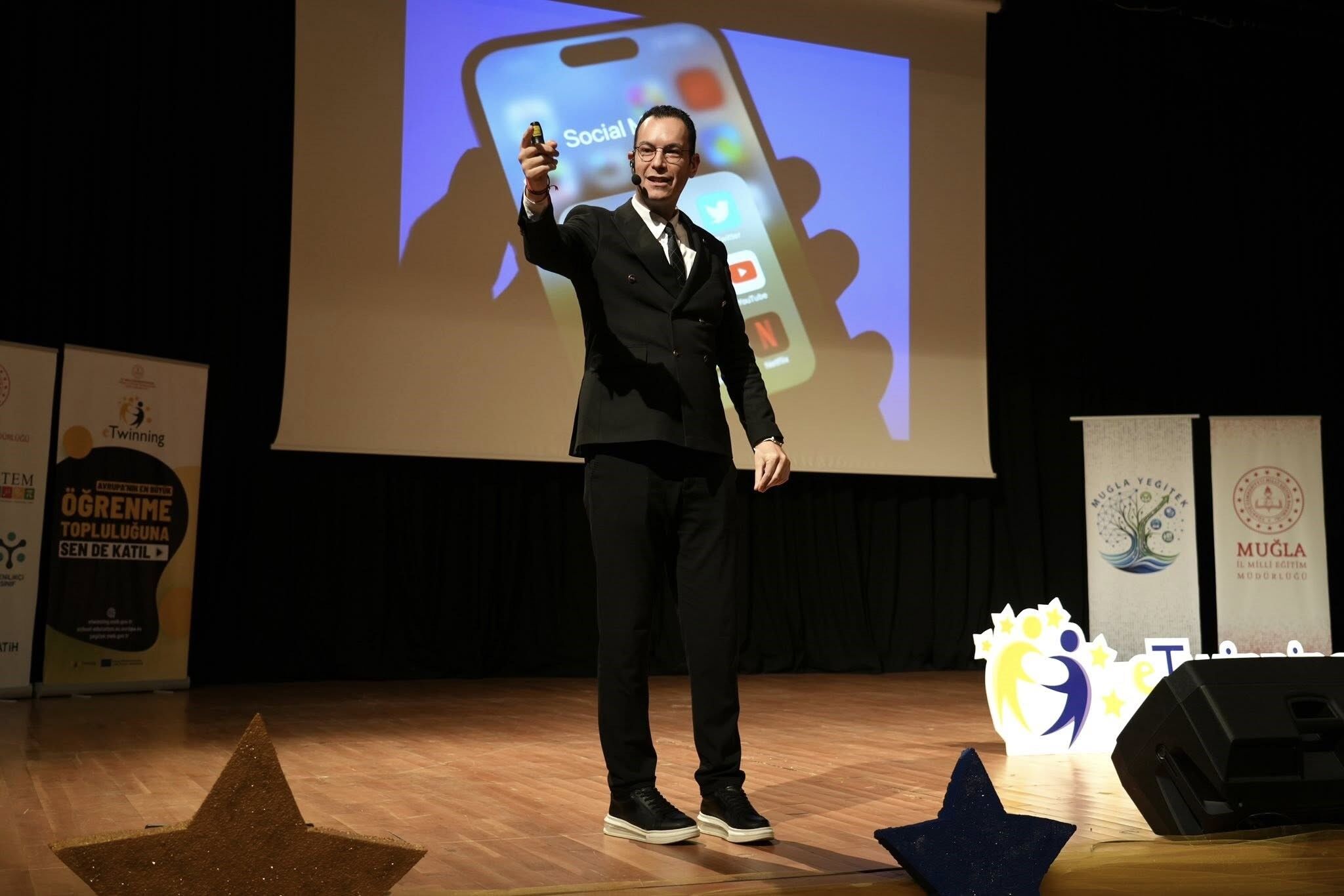 Muğla’da "Eğitimde Yapay Zeka" Konferansı