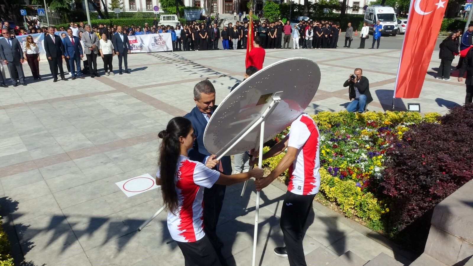 Muğla’da 19 Mayıs Coşkusu Gençlik Haftası Çelenk Sunma Töreniyle Başladı