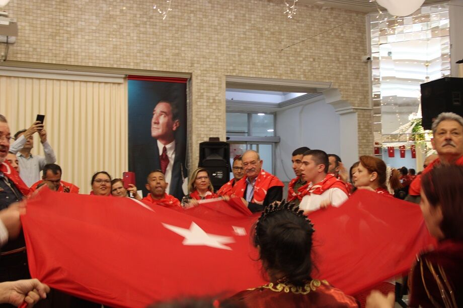 Engellilere Asker Kınası Gecesi Düzenlendi