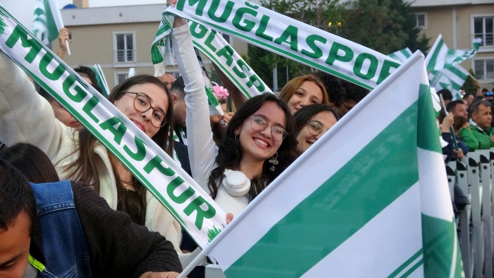 Muğlaspor 1. Lig'i kutladı