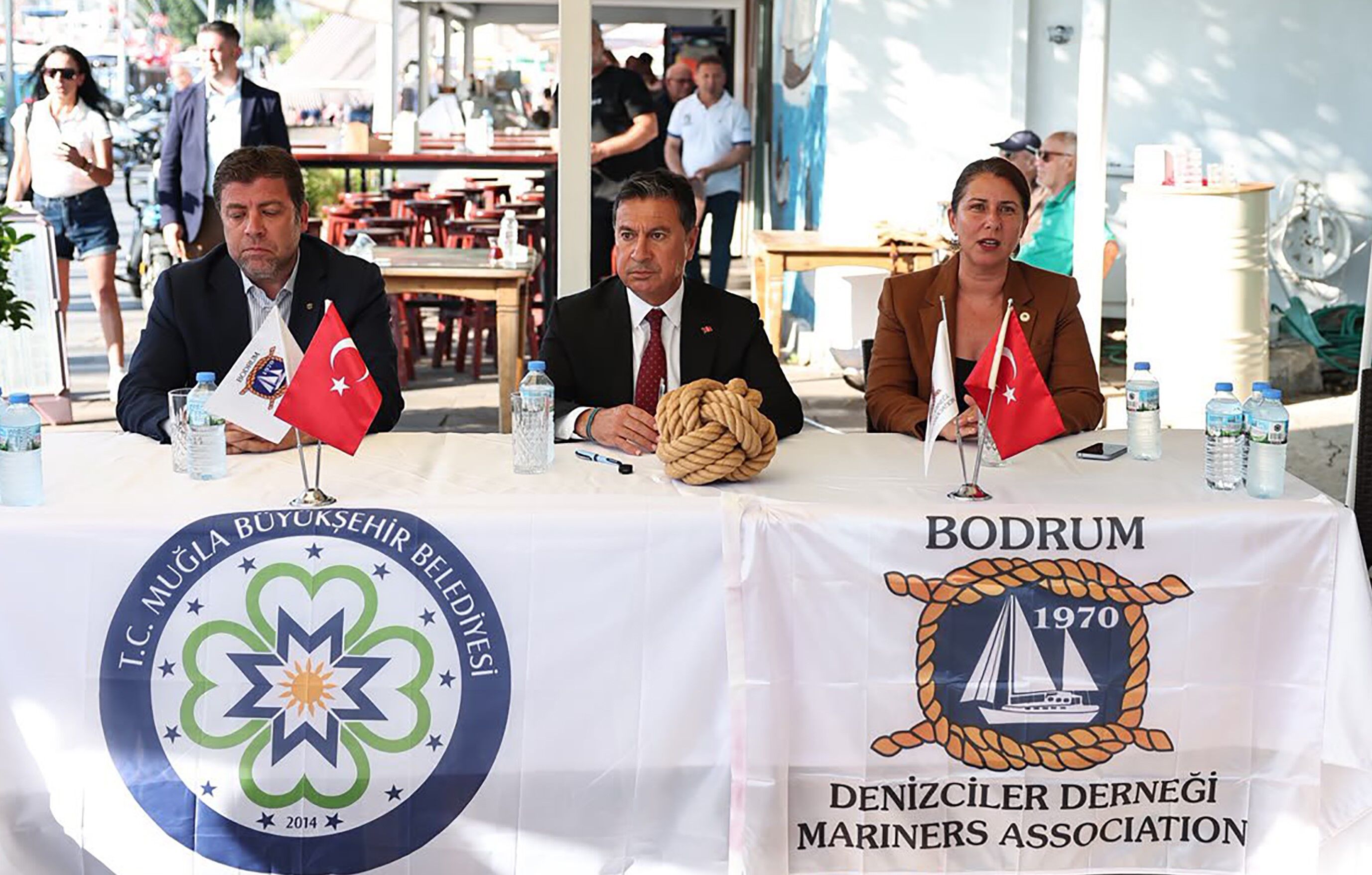 Başkan Aras Sektör Temsilcileriyle Bir Araya Geldi