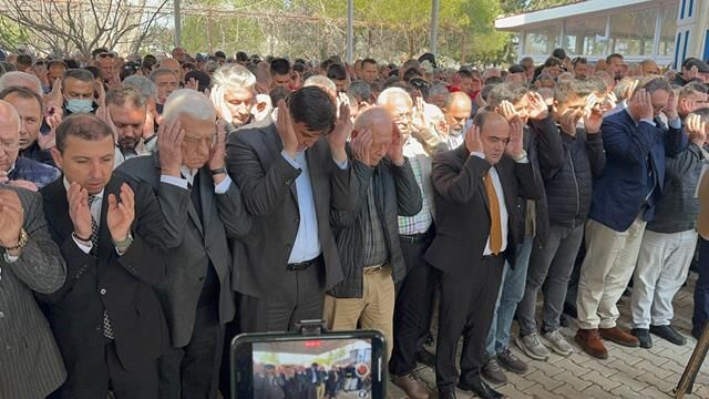 Fethiye Belediye Başkanı Alim Karaca’nın Annesi Melahat Karaca Son Yolculuğuna Uğurlandı