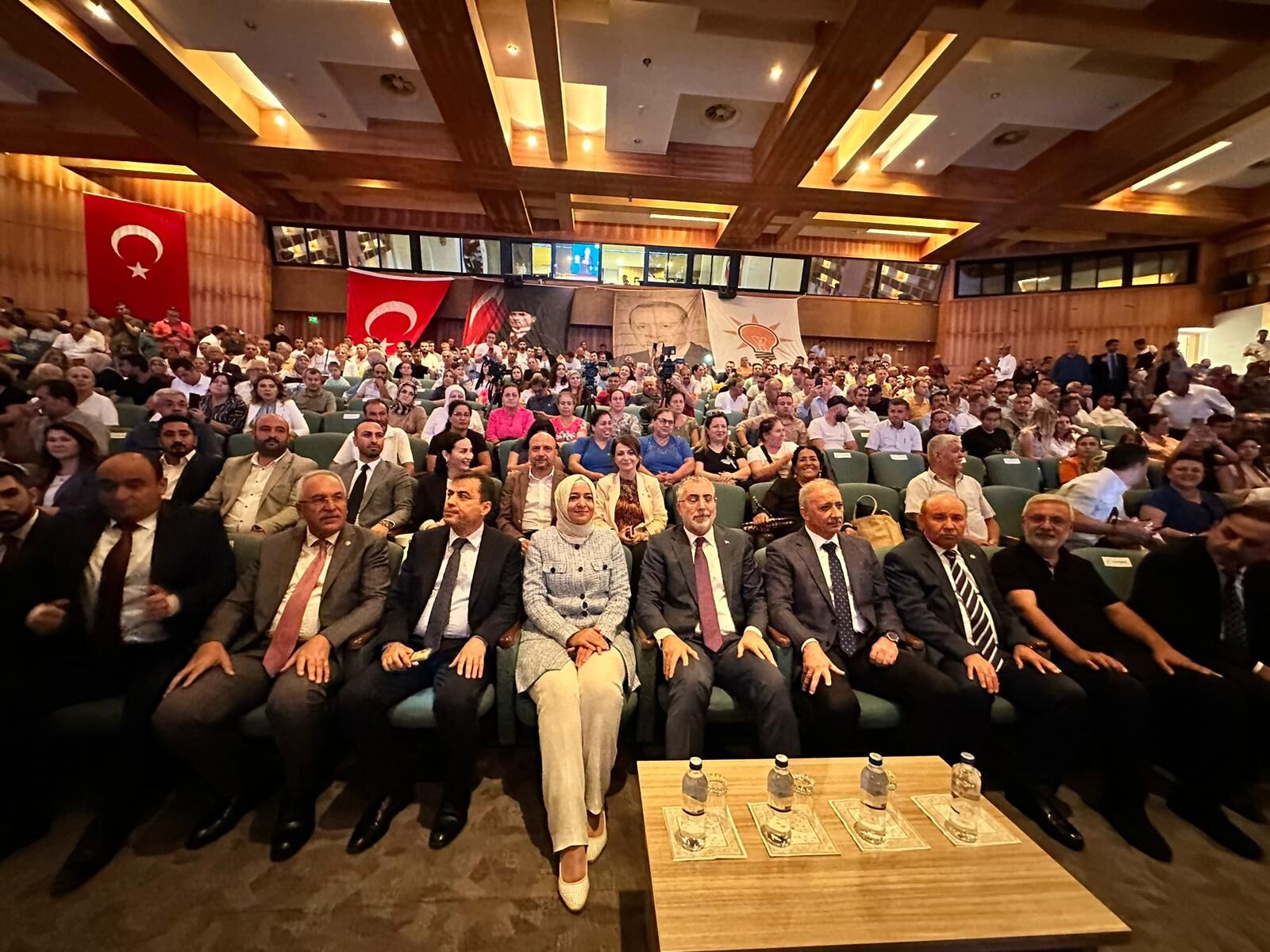 AK Parti Fethiye İlçe Teşkilatı, İl Danışma Toplantısına Katıldı