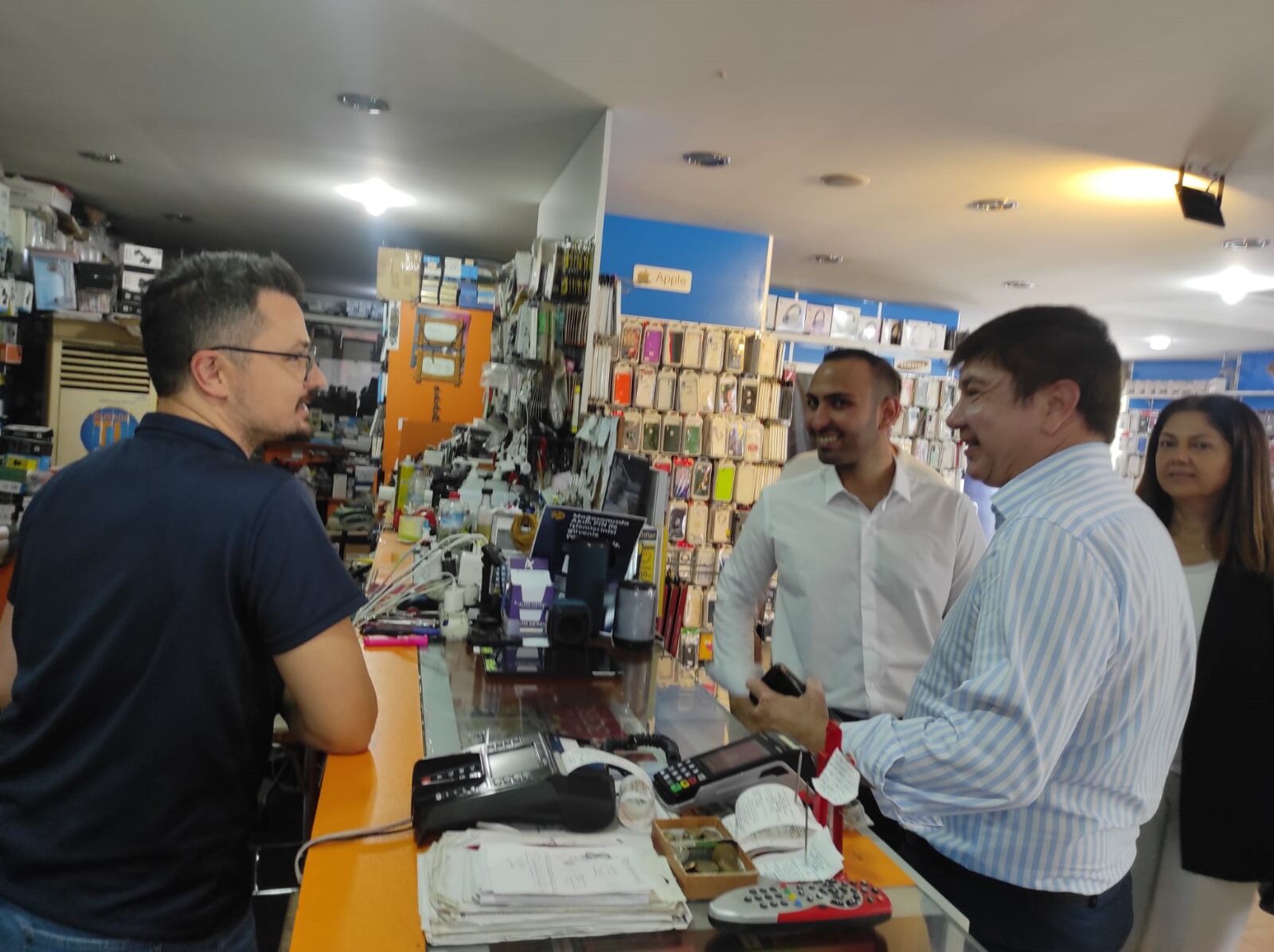 AK Parti Heyeti Fethiye'de Esnafları ve Gazi Demirel’i Ziyaret Etti
