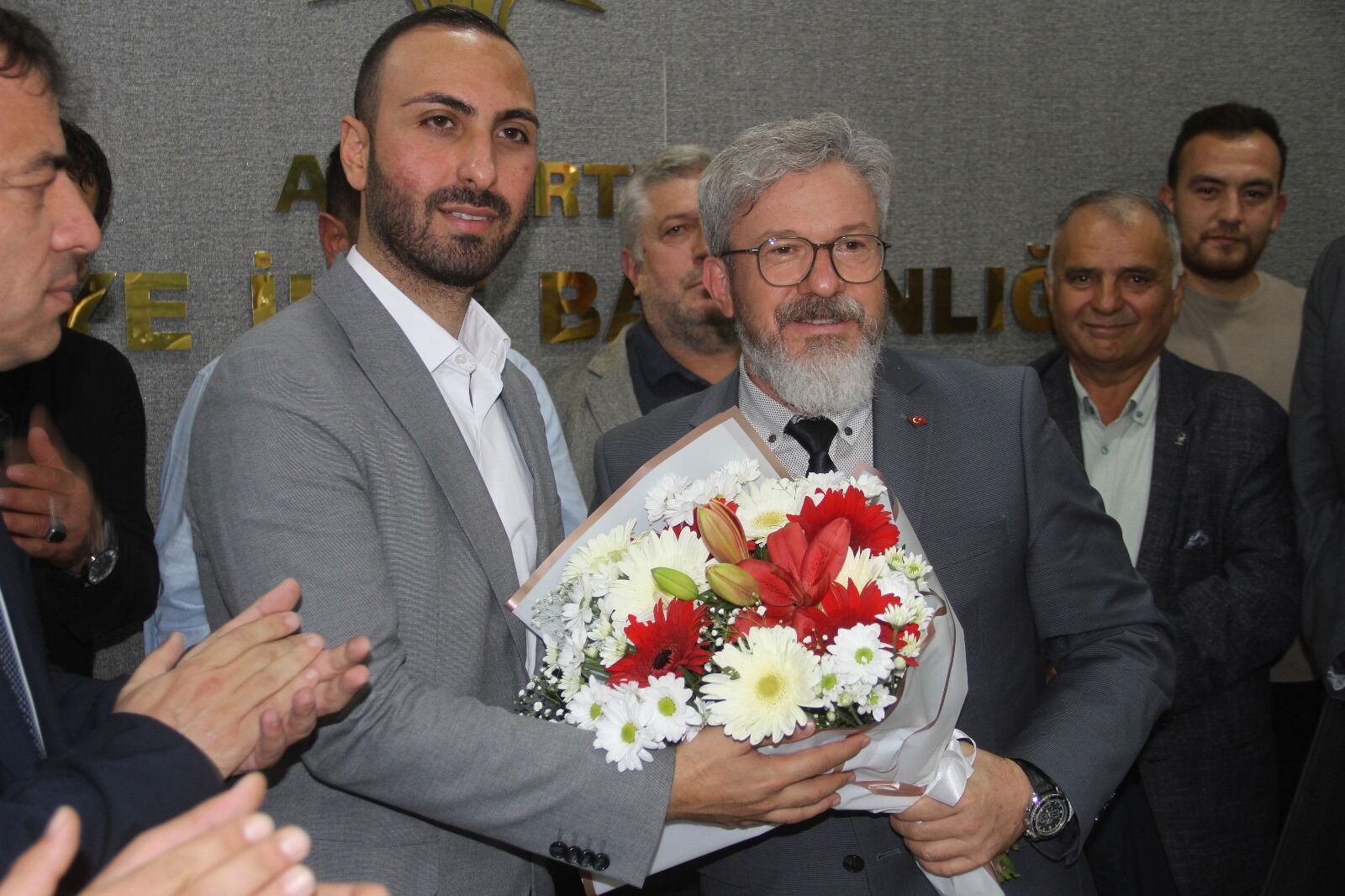 AK Parti İlçe Başkanlığı Görevini Törenle Devraldı