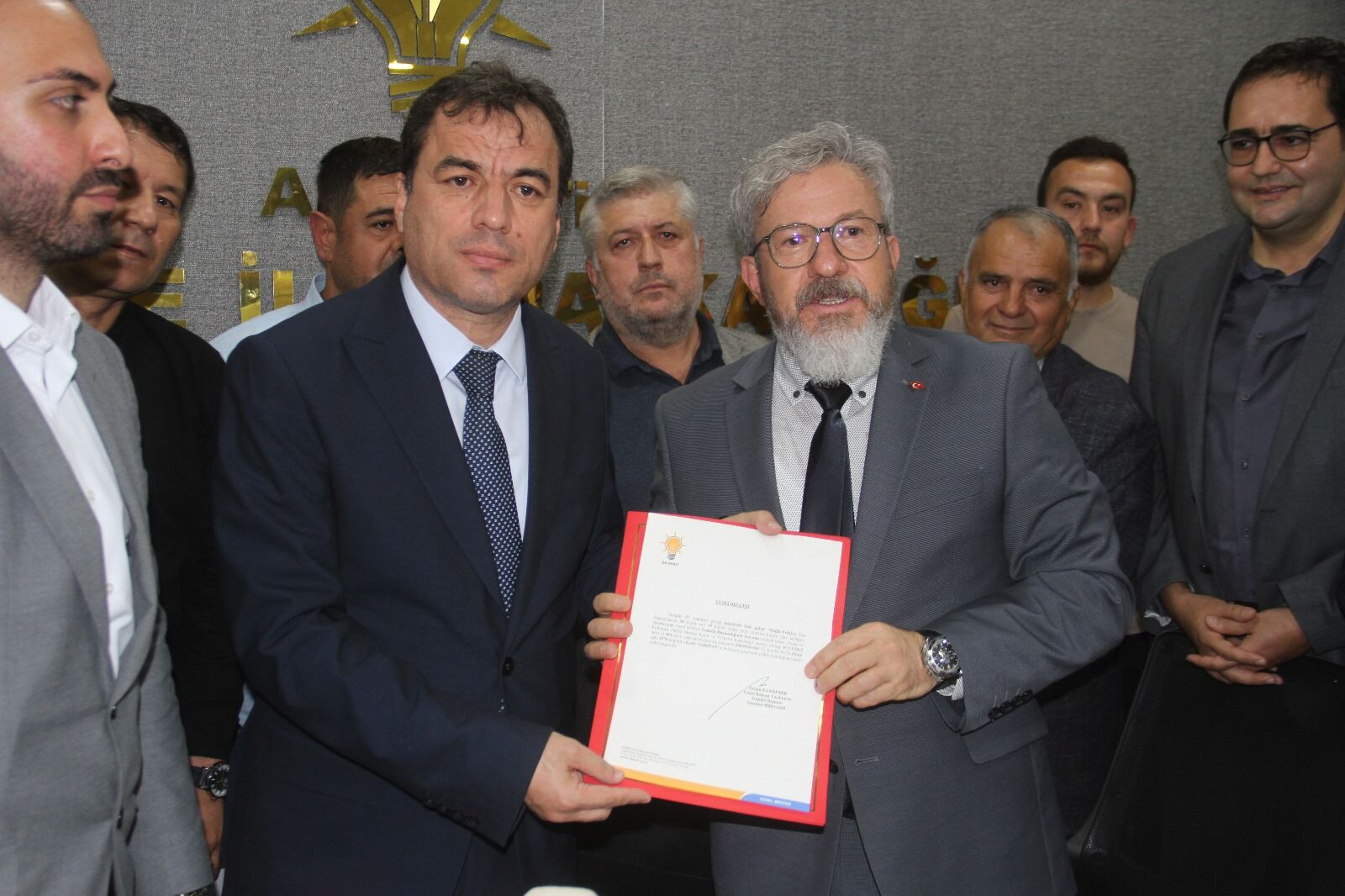 AK Parti İlçe Başkanlığı Görevini Törenle Devraldı