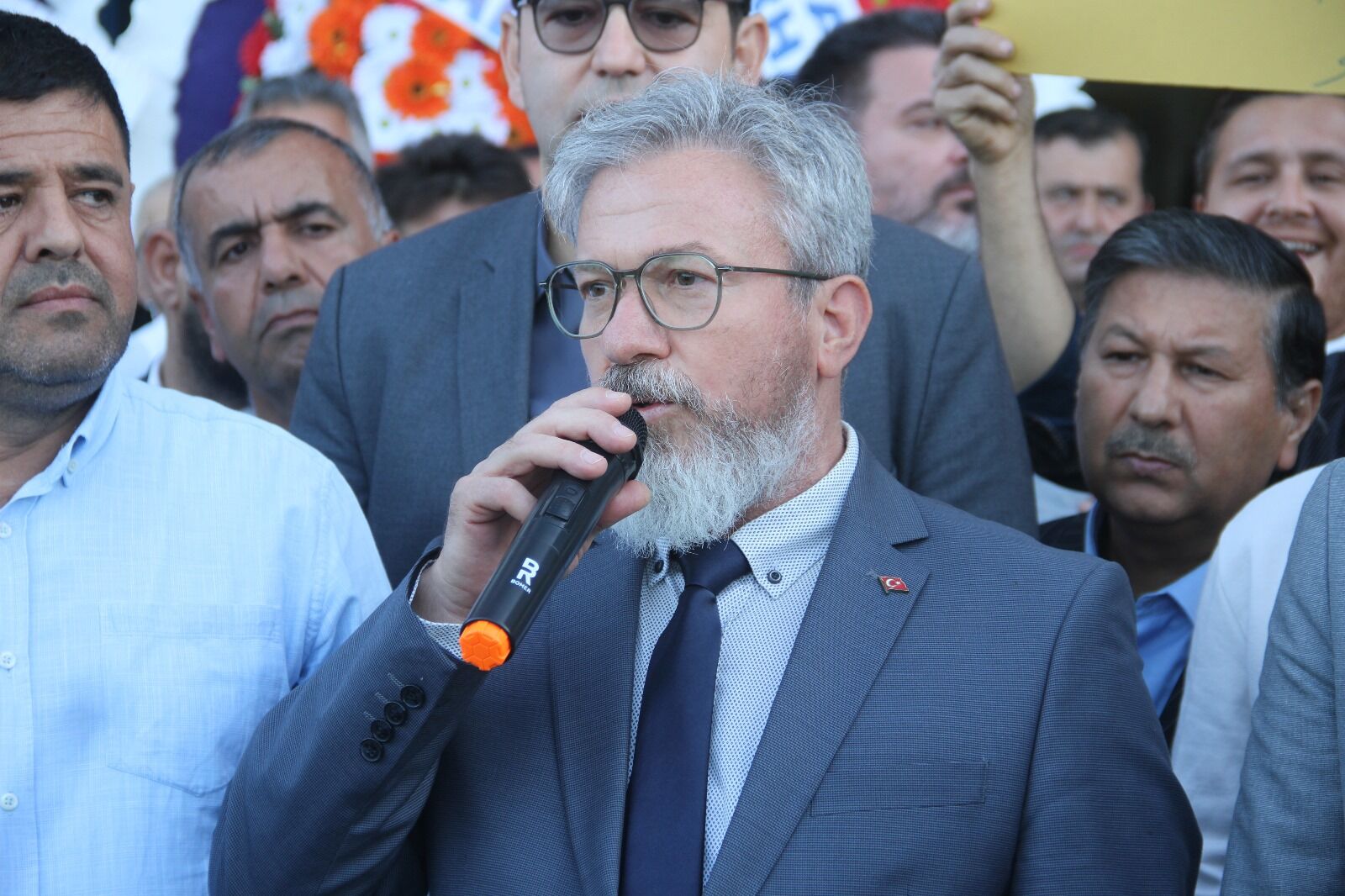 AK Parti İlçe Başkanlığı Görevini Törenle Devraldı