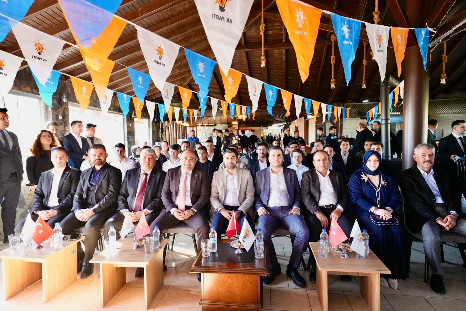 AK Parti Seydikemer Gençlik Kolları Başkanı Emre Keş Oldu