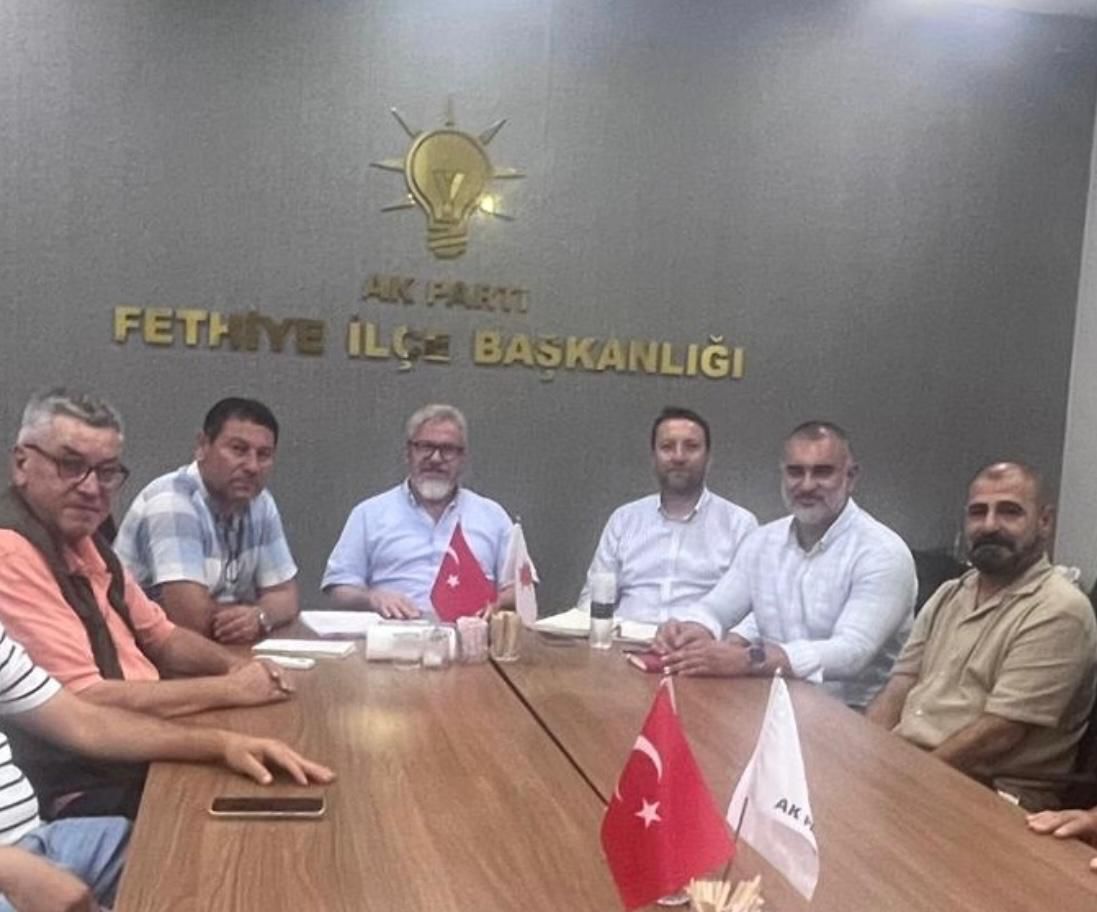 AK Parti’den 41 Mahalle Başkanına Ziyaret