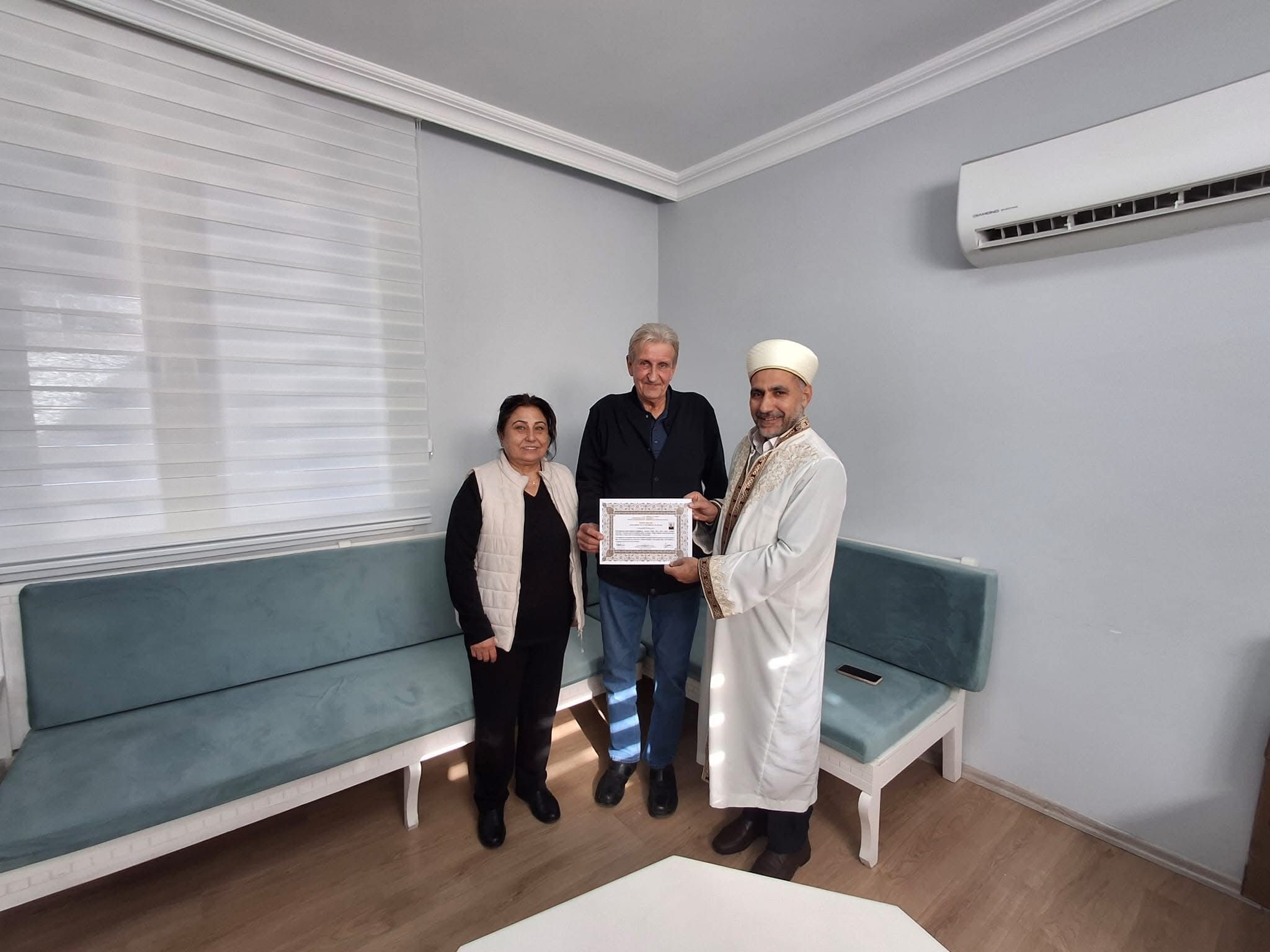 Alman Vatandaşı Seydikemer İlçe Müftülüğü’nde İslam'ı Kabul Etti