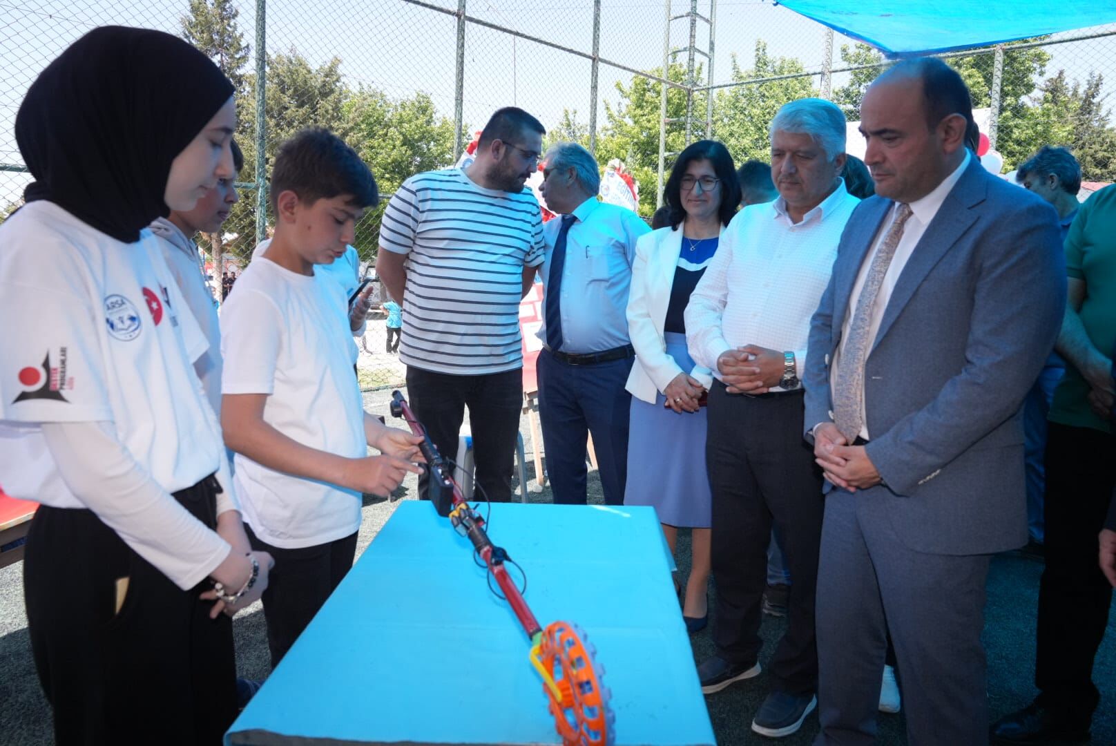 Arsa Ortaokulu’nda Tübitak 4006 Bilim Fuarı Büyük İlgi Gördü