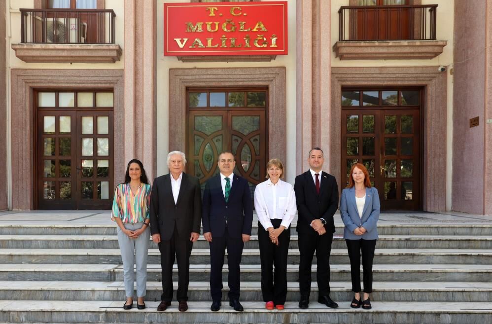 Birleşik Krallık Büyükelçisi Vali Akbıyık Ve Başkan Aras’ı Ziyaret Etti