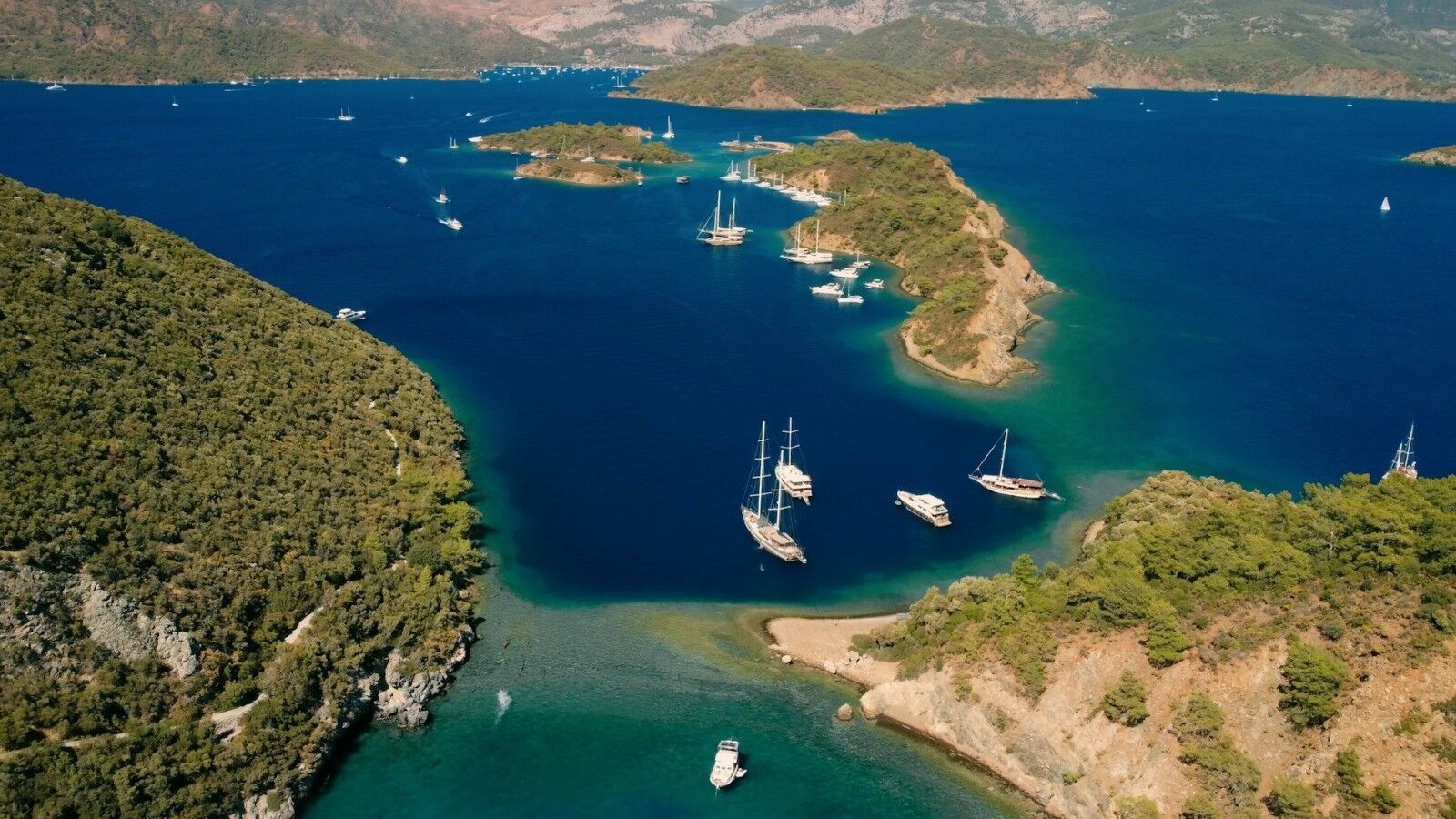 Fethiye-Göcek Koyları Mapa-Şamandıra Projesiyle Koruma Altında