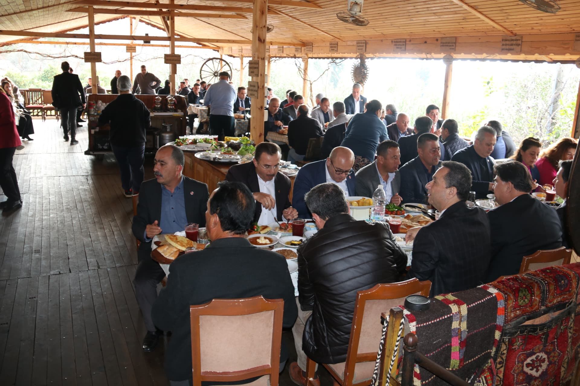 Başkan Ahmet Aras, Fethiye’de Muhtarlarla Kahvaltıda Buluştu