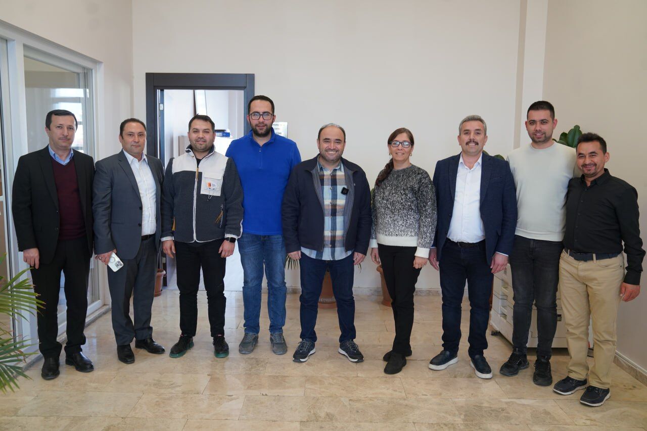 Başkan Akdenizli, Belediye Personelinin Yeni Yılını Kutladı