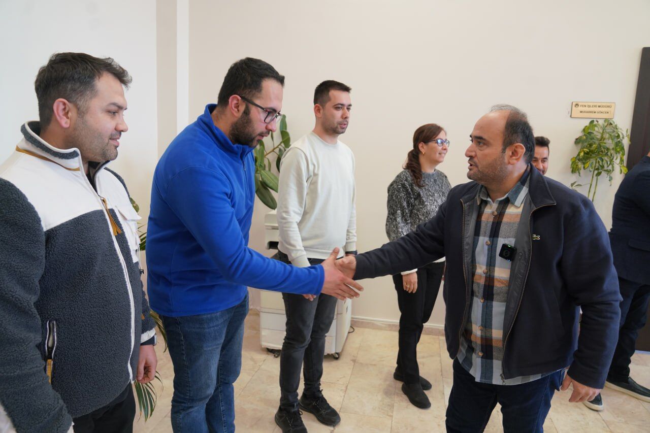 Başkan Akdenizli, Belediye Personelinin Yeni Yılını Kutladı