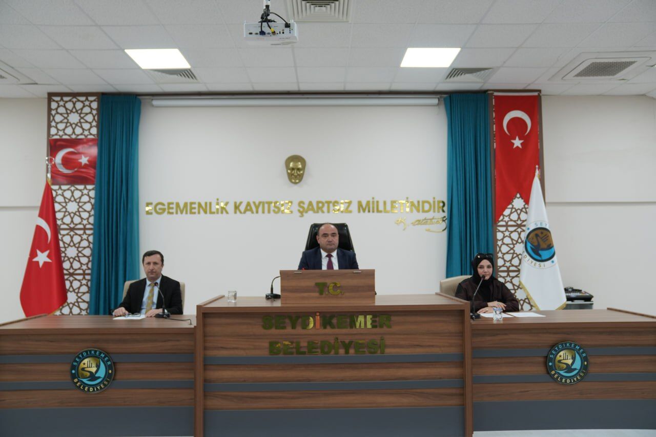 Başkan Akdenizli, Cengiz Çay’ı Yad Etti