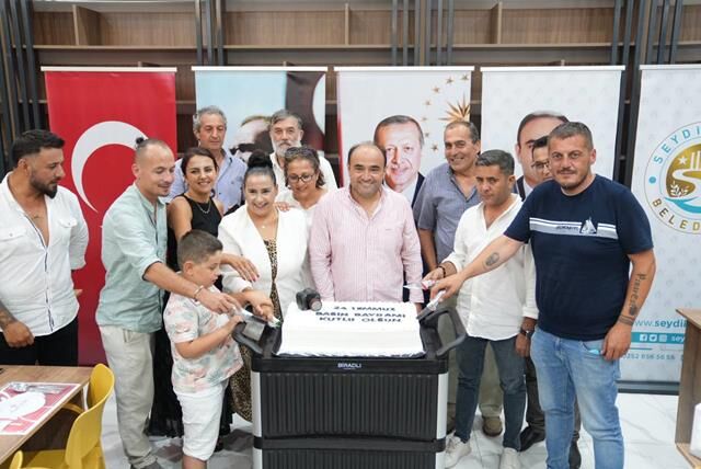 Başkan Akdenizli, Gazetecilerle Bir Araya Geldi