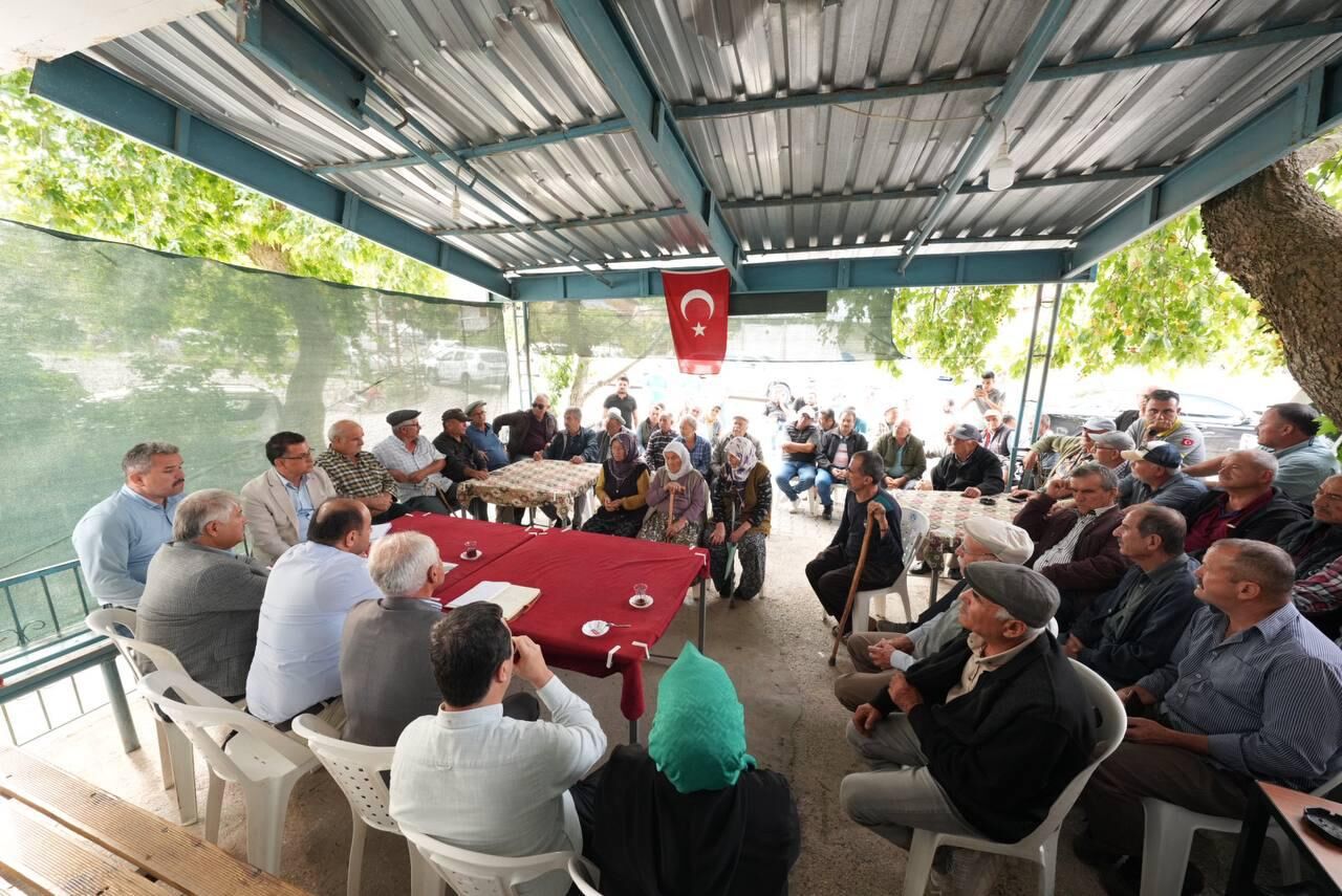 Başkan Akdenizli, Mahalleleri Adım Adım Geziyor