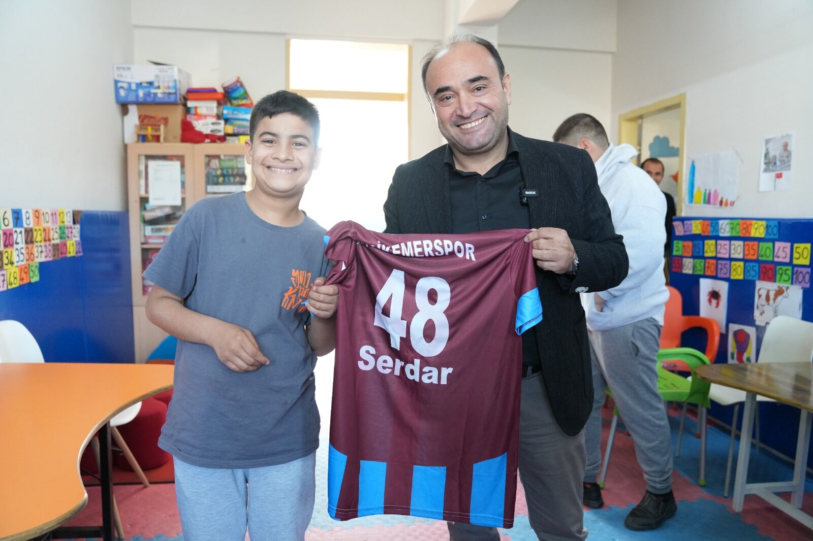 Başkan Akdenizli, Özel Eğitim Öğrencilerinin İsteğini Yerine Getirdi