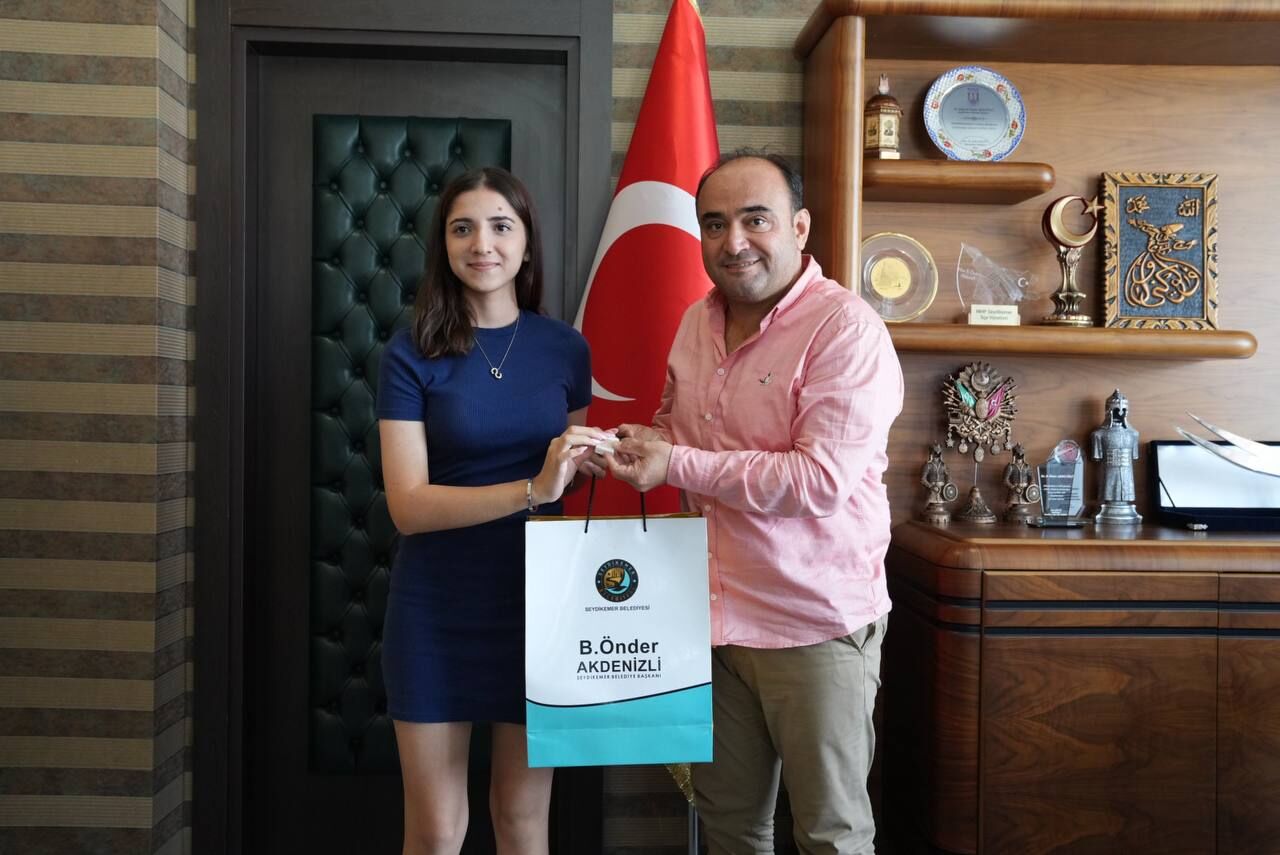 Başkan Akdenizli, Seydikemer’de Dereceye Giren Öğrencileri Ödüllendirdi