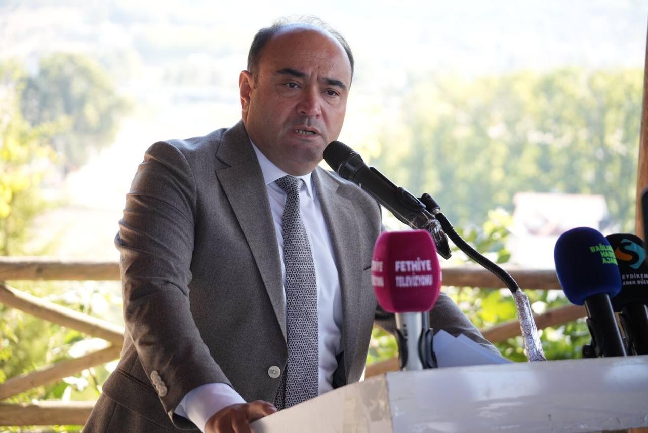 Başkan Akdenizli, Seydikemerli Muhtarların Gününü Kutladı