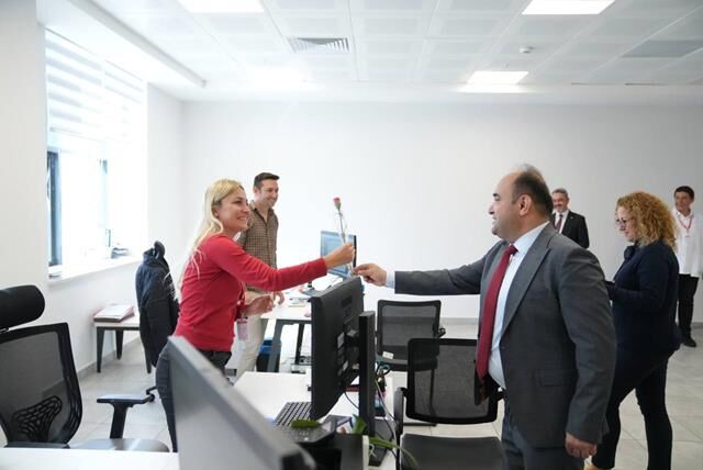 Başkan Akdenizli, Sağlık Çalışanlarının Gününü Kutladı