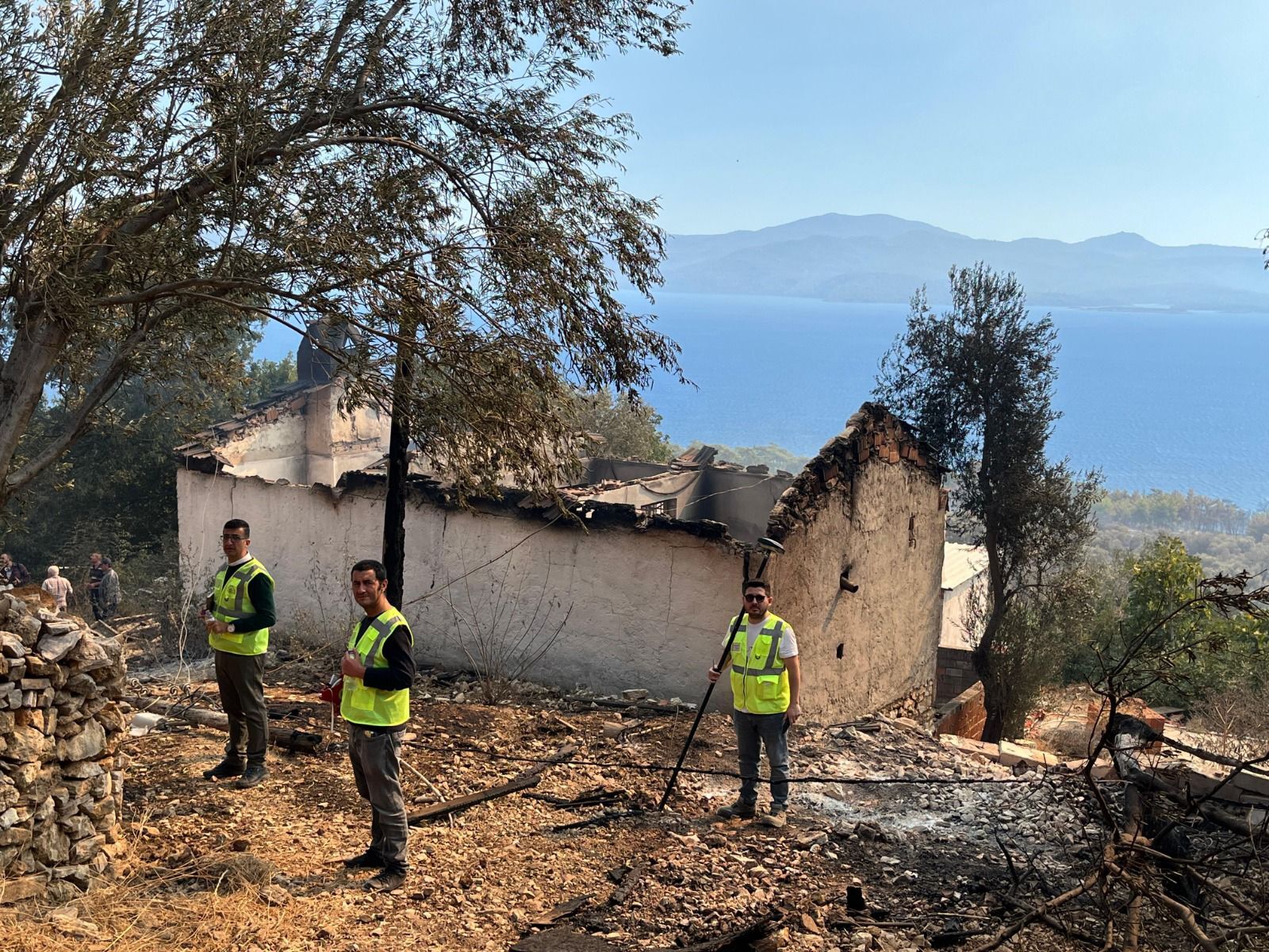 Başkan Aras; “Yaraları Birlikte Saracağız”