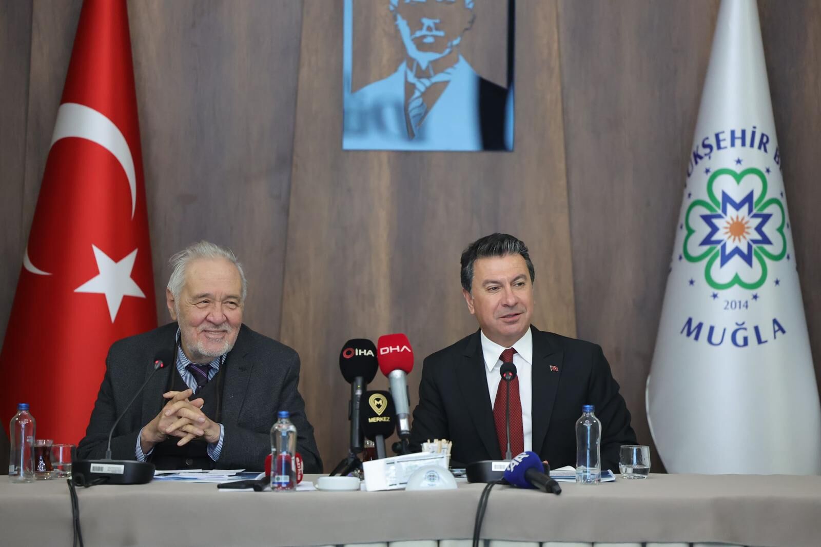 Prof. Dr. Ortaylı'nın Geniş Kitap Koleksiyonu Muğlalılar ile Buluşacak