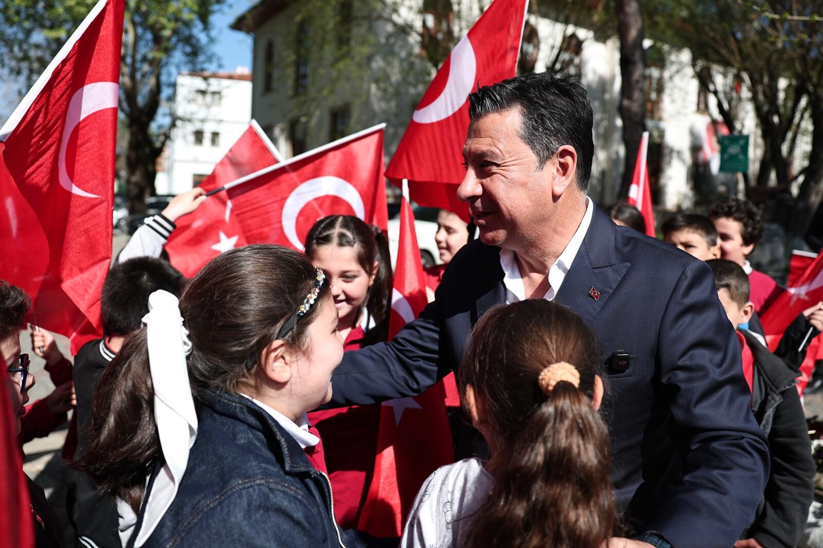 Başkan Aras’tan 23 Nisan Mesajı