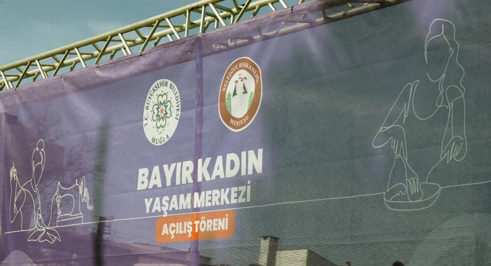 Başkan Aras’tan Afişteki Görüntüye Tepki: "Kadını Eve Hapsedemezsiniz"