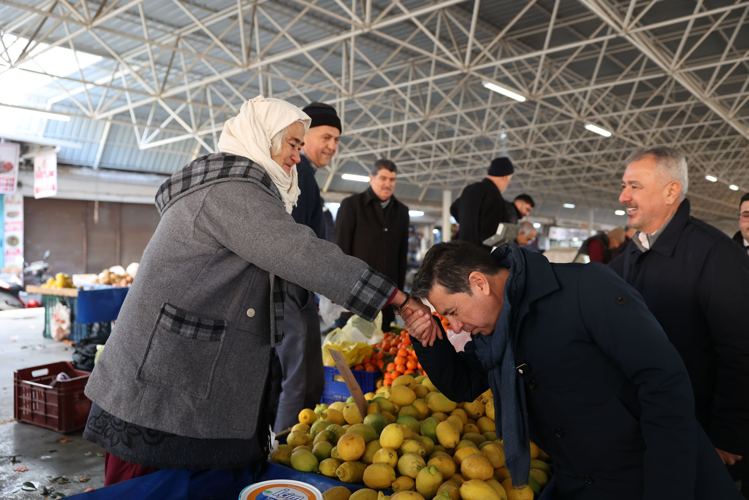 Başkan Aras’tan Anneler Günü Mesajı