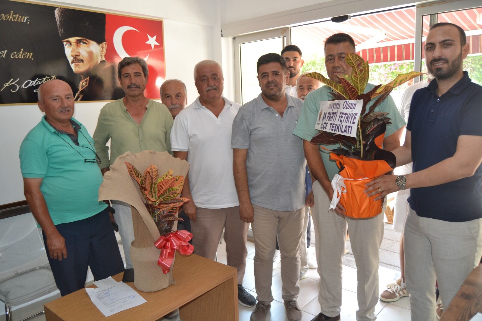 Başkan Ayıkol’dan, Muhtarlar Derneğine Hayırlı Olsun Ziyareti