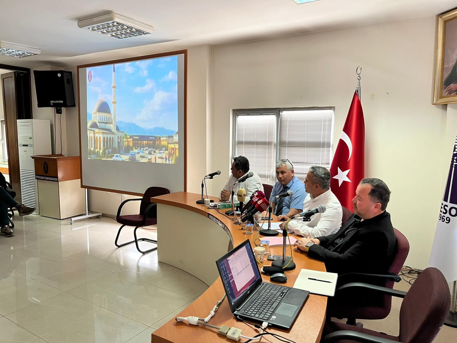 Başkan Demirtaş, “Oto Tamir, Oto Servis Ve Oto Bakım Esnafı’’ İle Bir Araya Geldi