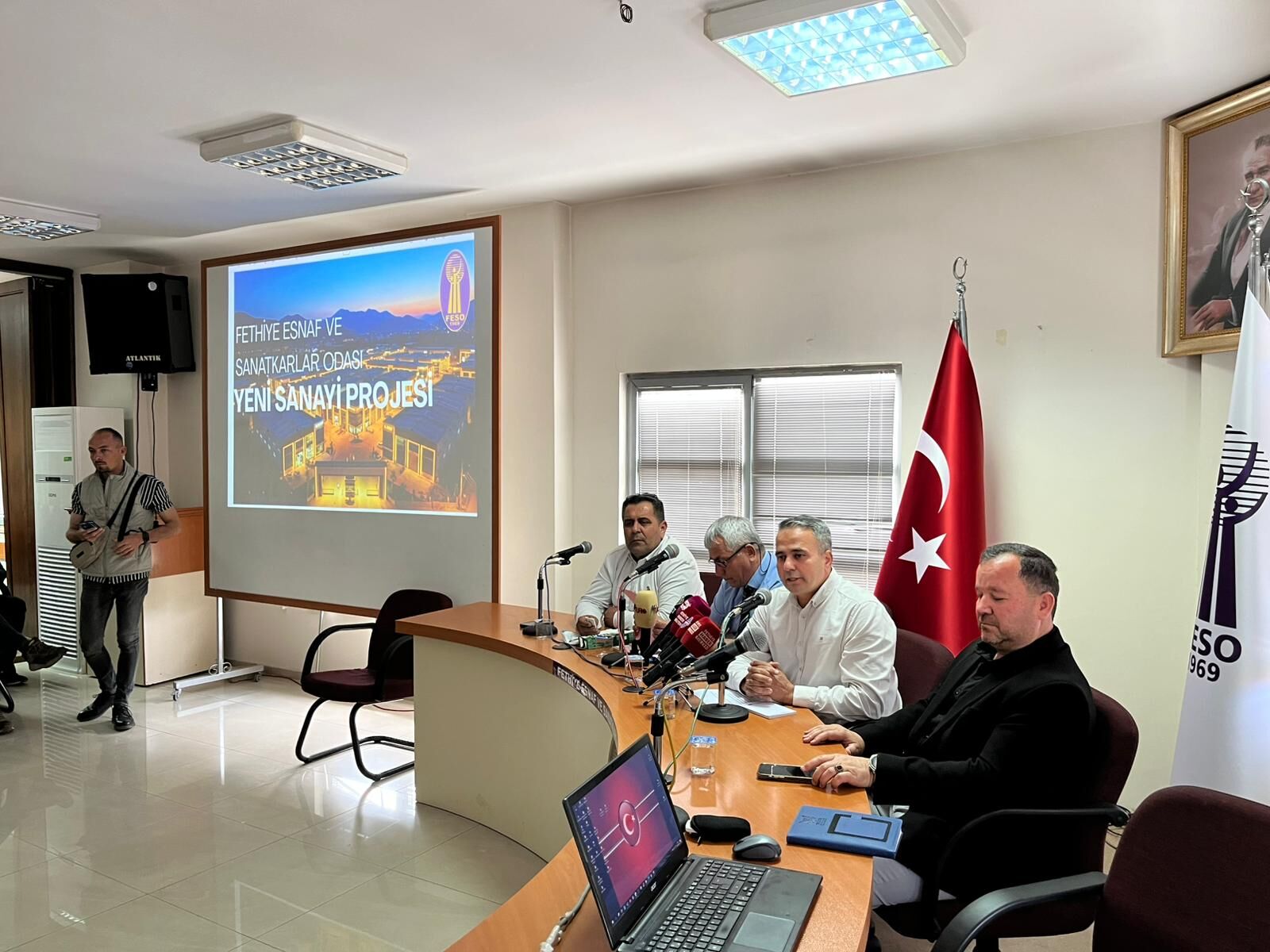 Başkan Demirtaş, “Oto Tamir, Oto Servis Ve Oto Bakım Esnafı’’ İle Bir Araya Geldi