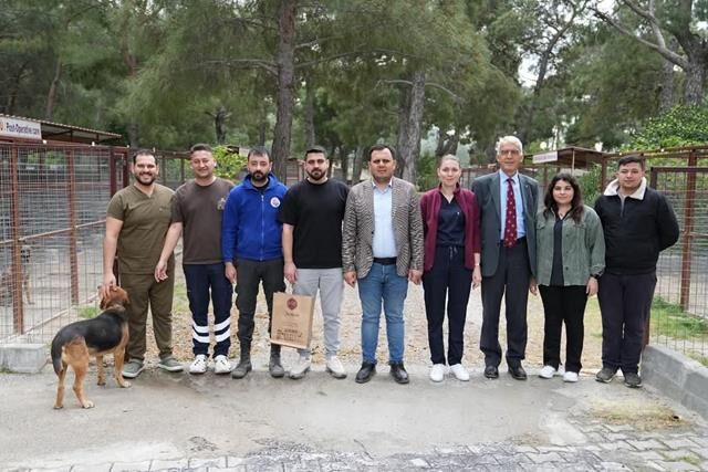 Başkan Durmuş, Belediye Personeliyle Bayramlaştı