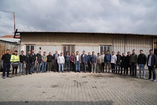 Başkan Durmuş, Belediye Personeliyle Bayramlaştı